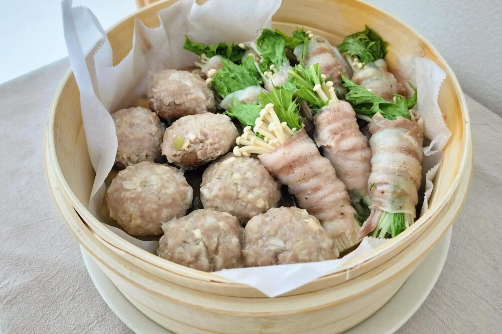 せいろ蒸ししいたけシュウマイと水菜えのきの豚バラ巻き