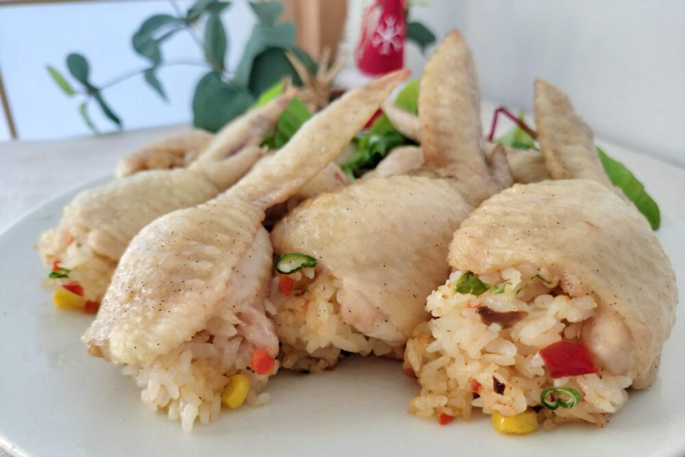 骨抜き手羽先チキンのピラフ詰め