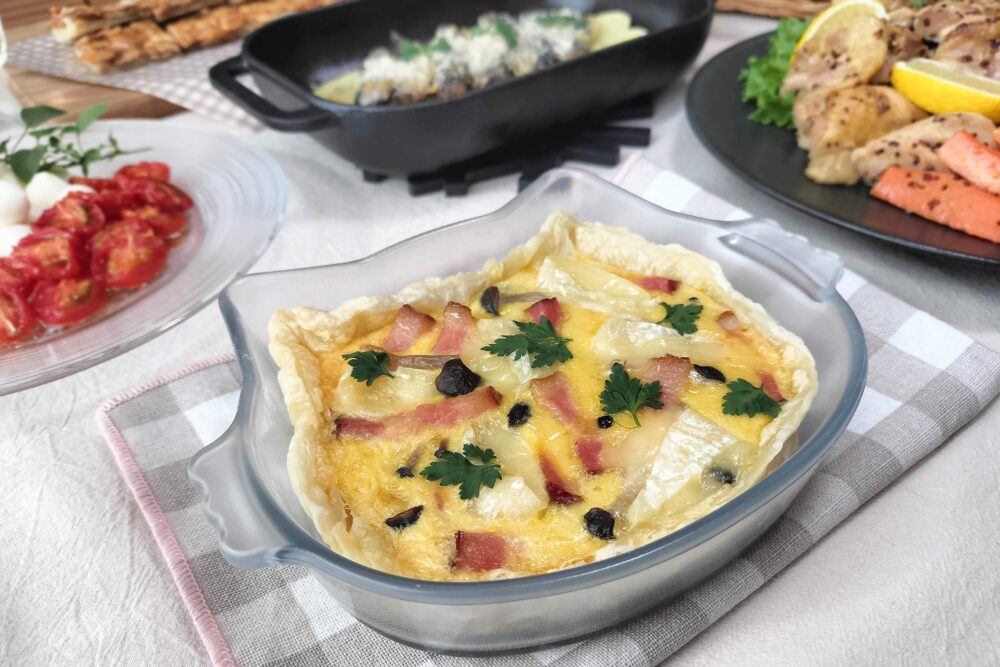 猫セラベイクできのこベーコンカマンベールキッシュ