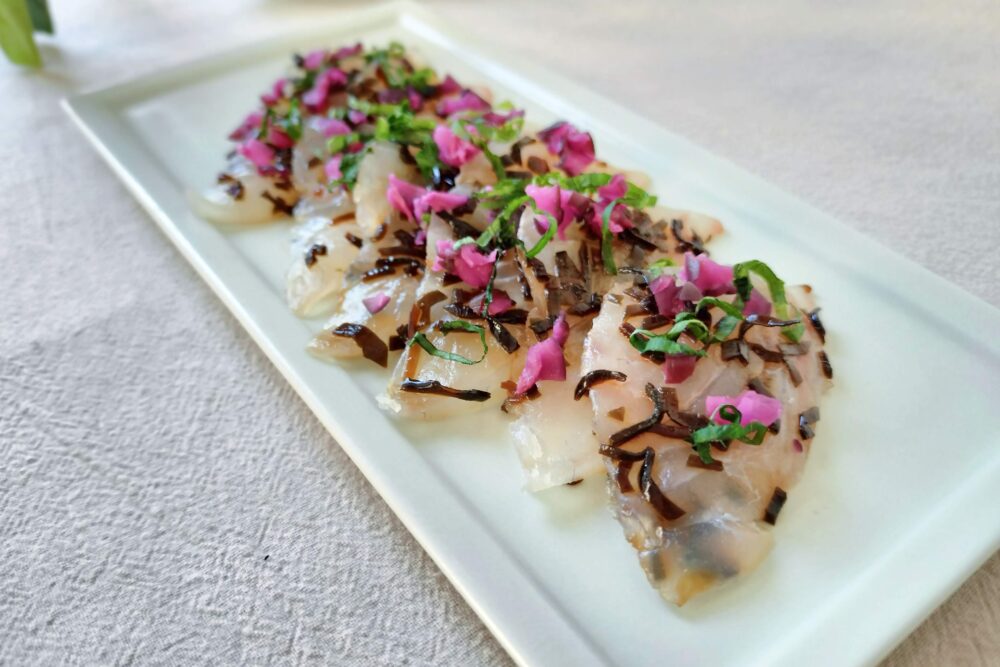 鯛のお刺身の塩昆布締めカルパッチョ