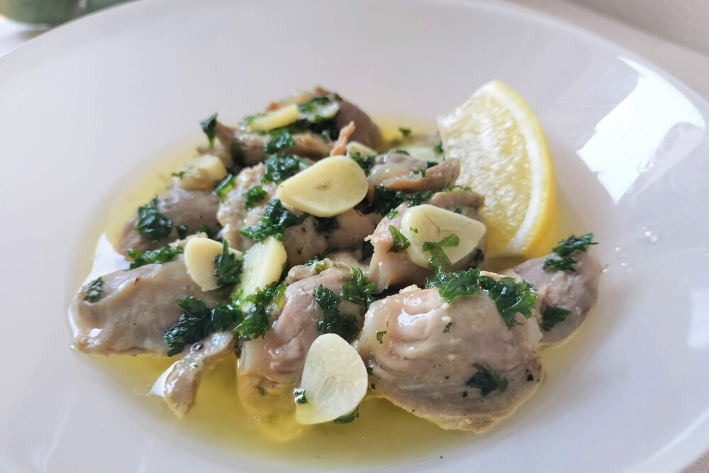 砂肝のコンフィパセリたっぷり